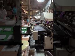 Jalur Perakitan Manufaktur Presisi sedang Beroperasi