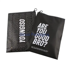 Custom Printed Logo CPE Plastic Slider Zipper Bags Untuk Pakaian Baju Ringan T-Shirt Packaging