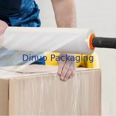 LLDPE Red Stretch And Shrink Film 0,012mm Dirancang Dengan Genggam Plastik