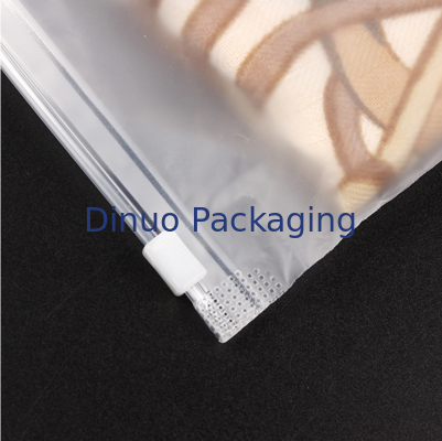 Ukuran Disesuaikan CPE Zipper Bags Matte Frosted Packaging Bags Dengan Ziplock Closure Untuk Pengiriman