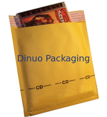 Paket Pengiriman Kraft Amplop Dengan Bubble Wrap Di Dalam Shock Shock