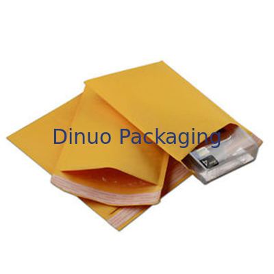 Paket Pengiriman Kraft Amplop Dengan Bubble Wrap Di Dalam Shock Shock