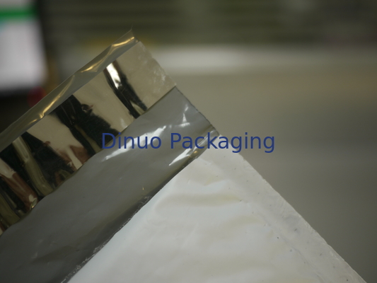 Mailer Gelembung Poli Kustom 9,5 "X 14" Ukuran 4 Kantor Pos Padded Amplop Shockproof