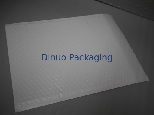 Ukuran 00 Poly Bubble Lined Bags 5 X 10 Bubble Mailer Untuk Penggunaan Pengiriman Ekspres
